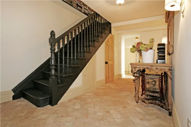 Photo of 2 Moyola Terrace, Ennis Road, Limerick, V94 R8XA