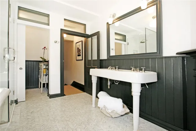 Photo of 2 Moyola Terrace, Ennis Road, Limerick, V94 R8XA