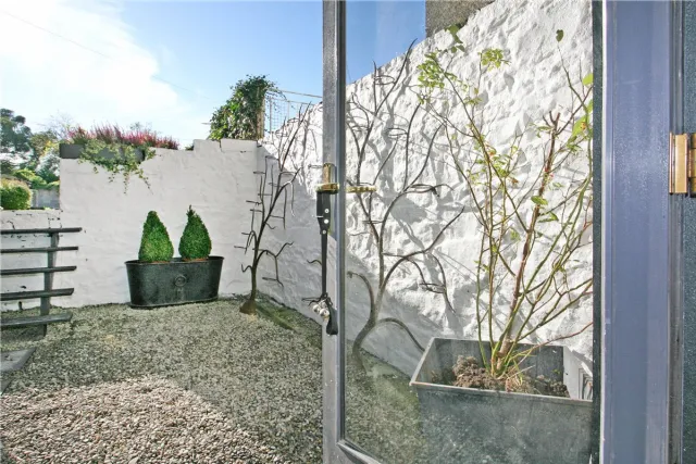 Photo of 2 Moyola Terrace, Ennis Road, Limerick, V94 R8XA