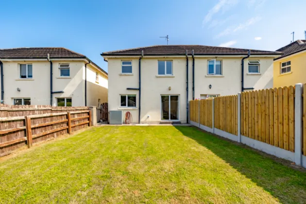 Photo of 18 Carraig Downes, Dualla Road, Cashel, Co. Tipperary, E25 PP83