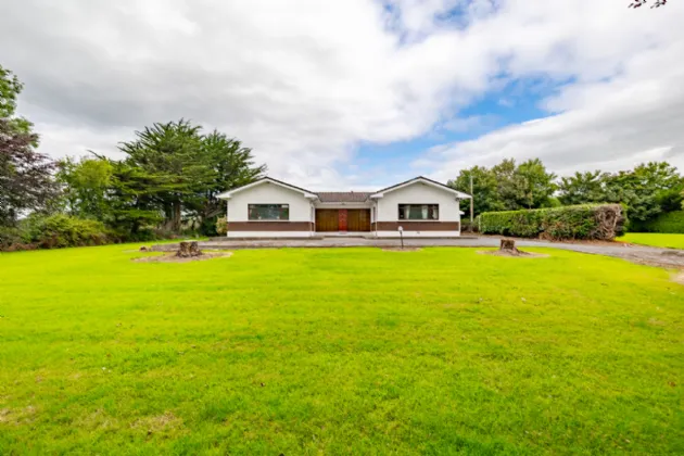 Photo of Kilcash Cross, Clonmel, Co. Tipperary, E91 R2H1