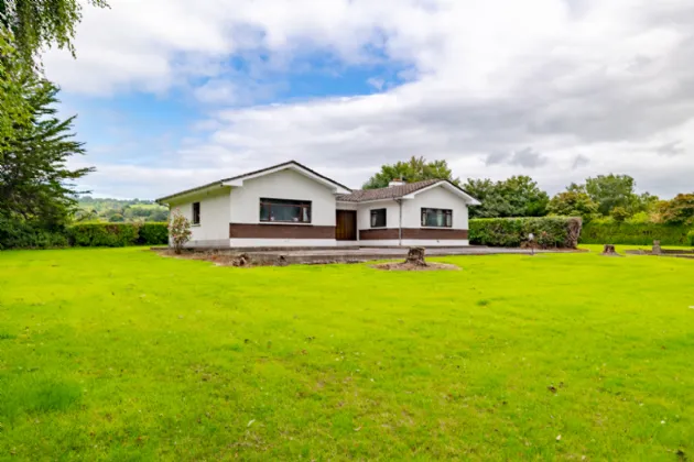 Photo of Kilcash Cross, Clonmel, Co. Tipperary, E91 R2H1