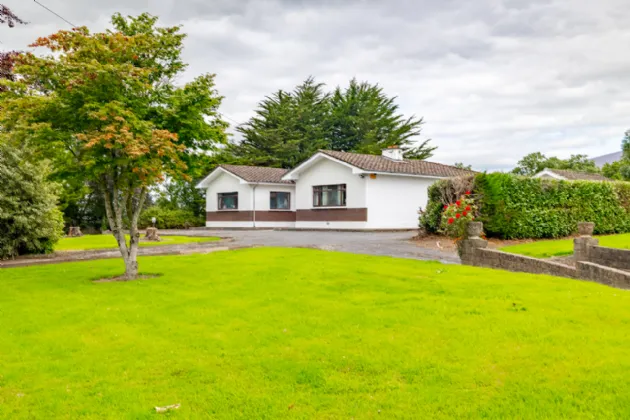 Photo of Kilcash Cross, Clonmel, Co. Tipperary, E91 R2H1