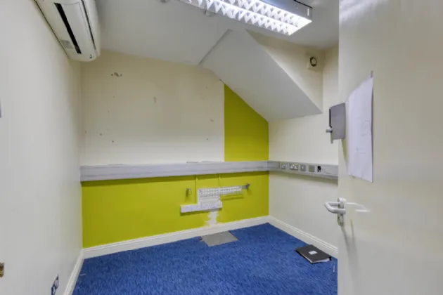 Photo of Ulster Bank, James Fintan Lawlor Avenue,, Portlaoise,, Co.Laois