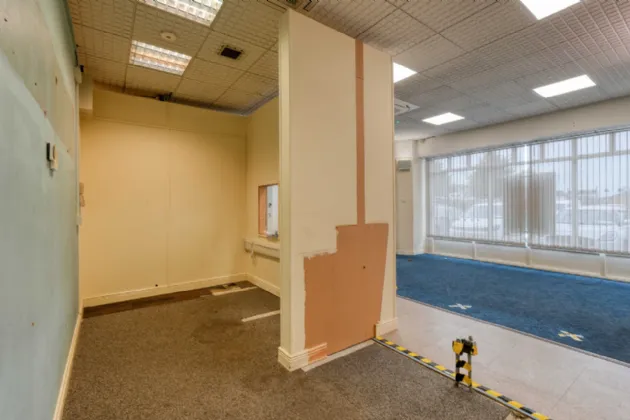 Photo of Ulster Bank, James Fintan Lawlor Avenue,, Portlaoise,, Co.Laois, R32 FX25