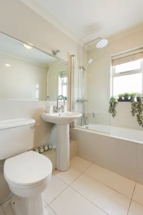 Photo of 71 Hampton Park, St Helen's Wood, Booterstown, Blackrock, A94 Y470