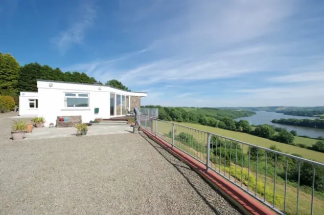 Photo of Lahern, Dunderrow, Kinsale, Co. Cork, P17NN52