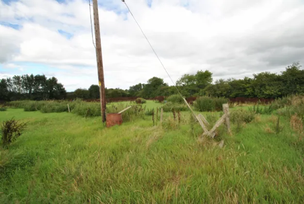 Photo of Derrybeg, Clareen, Birr, Co. Offaly, R42 PD95