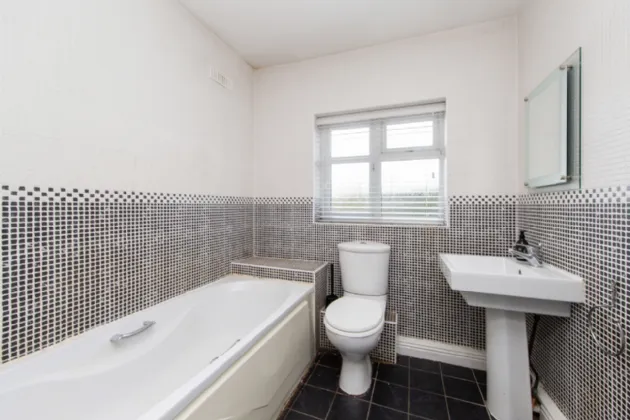 Photo of 15 Johnsbridge Grove, Lucan, Co. Dublin, K78 XP59