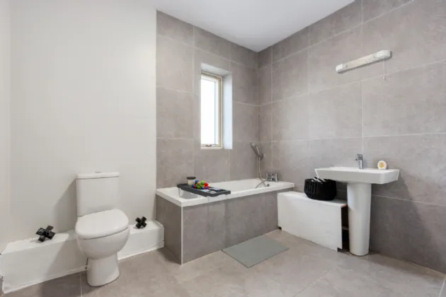 Photo of 27 Willow Glen, Glenamuck Road, Carrickmines, Dublin 18, D18 HK8W