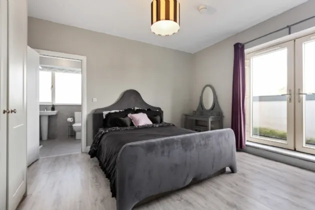 Photo of 27 Willow Glen, Glenamuck Road, Carrickmines, Dublin 18, D18 HK8W