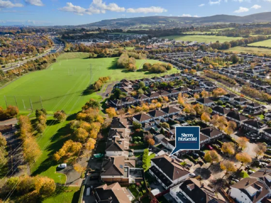 Photo of 22 Woodstown Parade, Knocklyon, Dublin 16, D16 X803