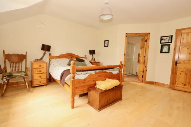 Photo of Creaghduff Stables, Coosan, Athlone, Co Westmeath, N37 K3E3