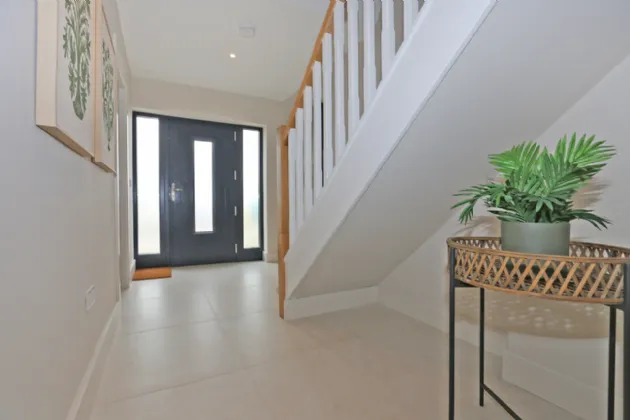 Photo of 2 Barnakyle Gardens, Patrickswell, Limerick, V9400N2