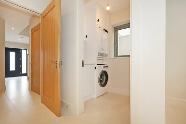 Photo of 2 Barnakyle Gardens, Patrickswell, Limerick, V9400N2