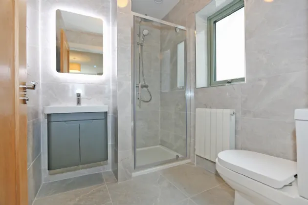 Photo of 2 Barnakyle Gardens, Patrickswell, Limerick, V9400N2