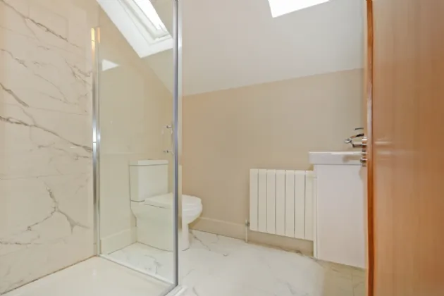 Photo of 2 Barnakyle Gardens, Patrickswell, Limerick, V9400N2