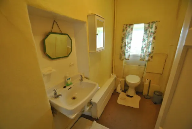 Photo of Rosemary Street, Roscrea, Co. Tipperary, E53 AE28