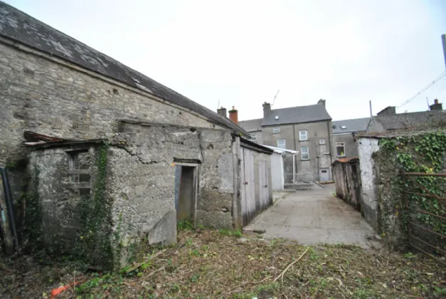 Photo of Rosemary Street, Roscrea, Co. Tipperary, E53 AE28