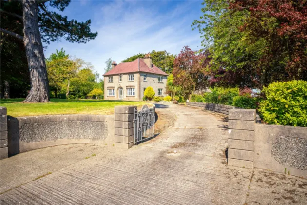 Photo of Ardlaois, Seafield Road / Rock Road, Blackrock, Co. Louth, A91P237