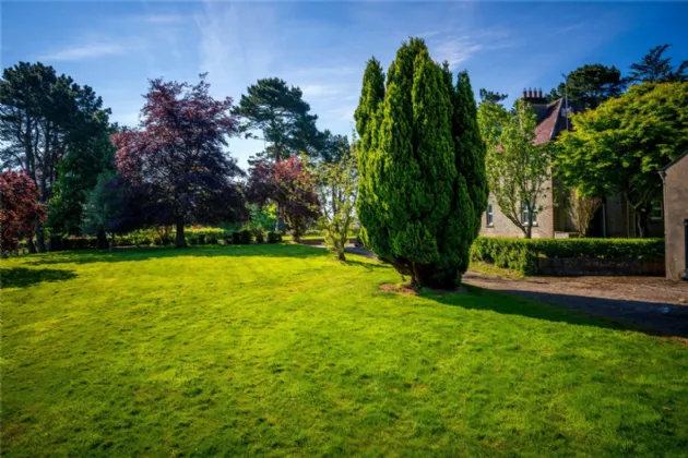 Photo of Ardlaois, Seafield Road / Rock Road, Blackrock, Co. Louth, A91P237