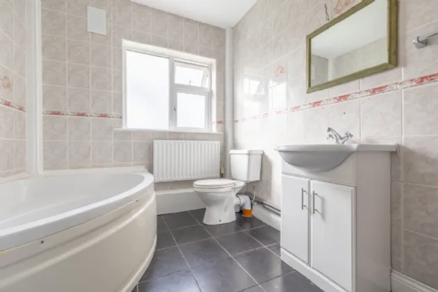 Photo of Aint, Knockane, Ballylooby, Cahir, Co. Tipperary, E21 NY58