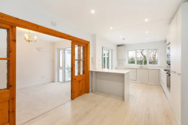 Photo of Anglesea, 40 Simmonscourt Castle, Ballsbridge, Dublin 4, D04 N2R5