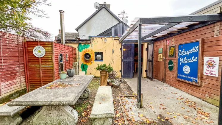 Photo of Tim's Bar & Lounge, The Quay, Thomastown, Co. Kilkenny, R95 XA70