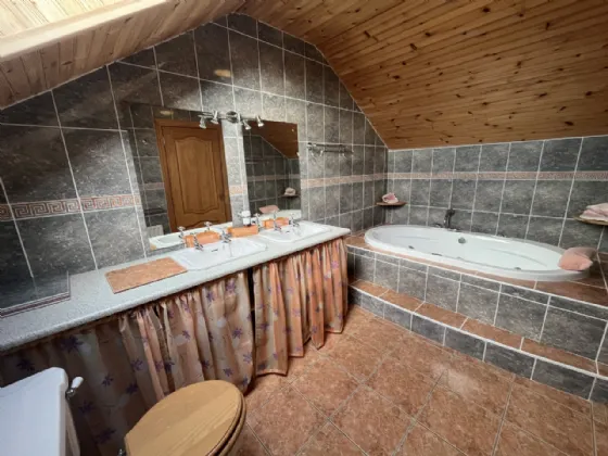 Photo of Errew, Castlehill,, Ballina, Co Mayo, F26 H6P7