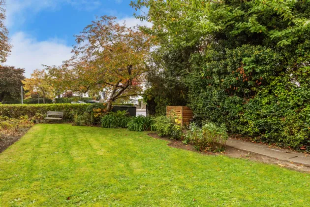 Photo of 3 Wellington Place, Ballsbridge, Dublin 4, D04 E7Y8