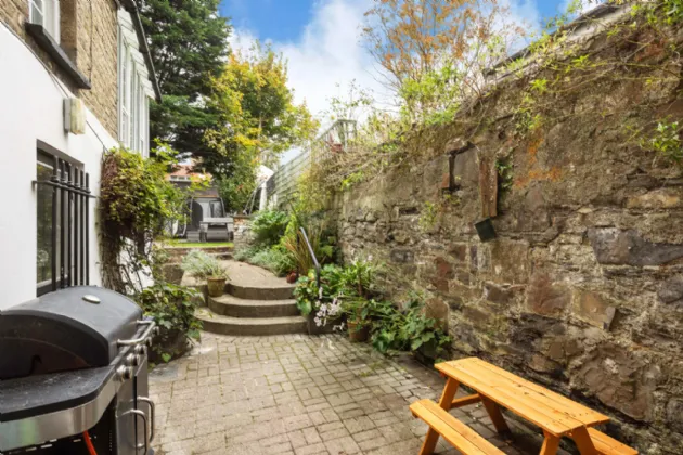 Photo of 3 Wellington Place, Ballsbridge, Dublin 4, D04 E7Y8