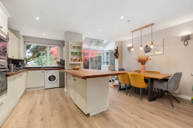 Photo of 40 Springvale, Edmondstown Road, Rathfarnham, Dublin 16, D16 P9Y8