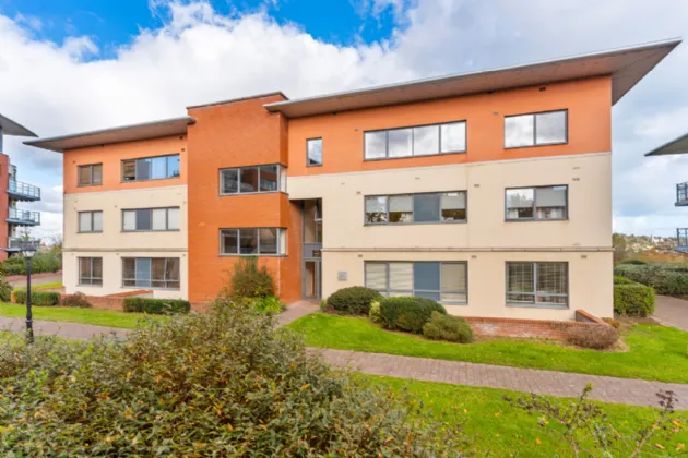 Photo of Apartment, 120 East Courtyard, Tullyvale, Cabinteely, D18YY31