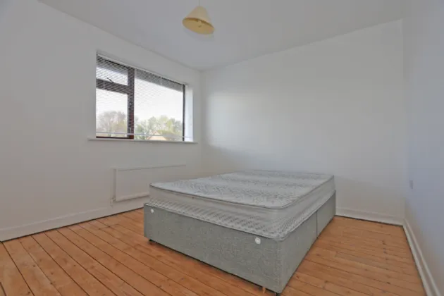 Photo of 30 Cronan Grove, Shannon, Clare, V14 RD98