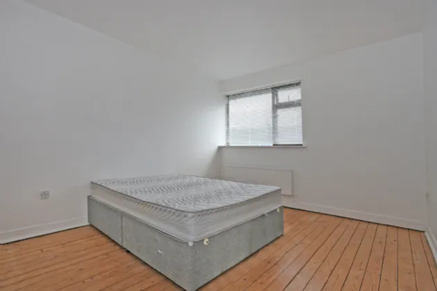 Photo of 30 Cronan Grove, Shannon, Clare, V14 RD98