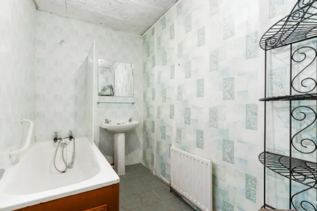 Photo of 26 Glenamuck Cottages, Carrickmines, Dublin 18, D18 Y5C6