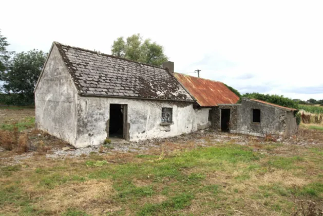 Photo of Derelict Cottage At, Garryhundon, Ballybar, Carlow