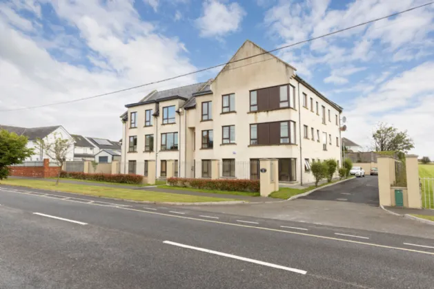 Photo of 4 Petitswood View, Dublin Rd, Mullingar, Co. Westmeath, N91 RY82