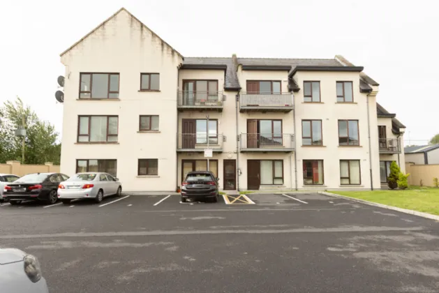 Photo of 4 Petitswood View, Dublin Rd, Mullingar, Co. Westmeath, N91 RY82