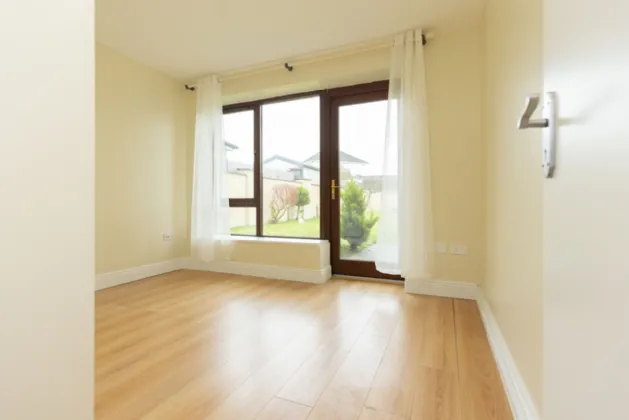 Photo of 4 Petitswood View, Dublin Rd, Mullingar, Co. Westmeath, N91 RY82