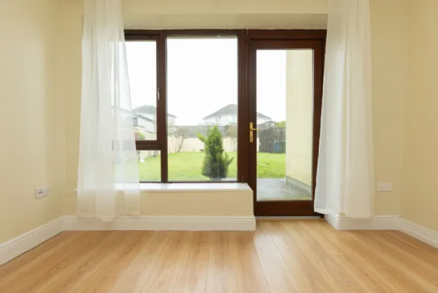 Photo of 4 Petitswood View, Dublin Rd, Mullingar, Co. Westmeath, N91 RY82