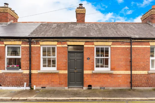 Photo of 107 Pembroke Cottages, Donnybrook, Dublin 4, D04 H5Y8