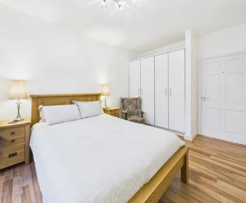 Photo of 17 Merchant's Square Apartments, Ennis, Co. Clare, V95 YX56