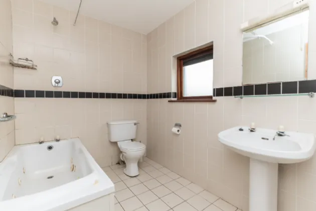 Photo of 8 Carleton Village, Golf Links Road, Youghal, Co. Cork, P36WD92