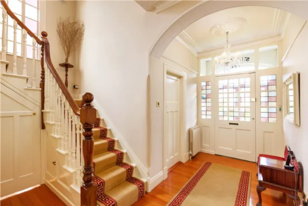 Photo of 74 Howth Road, Clontarf, Dublin 3, D03 AH98