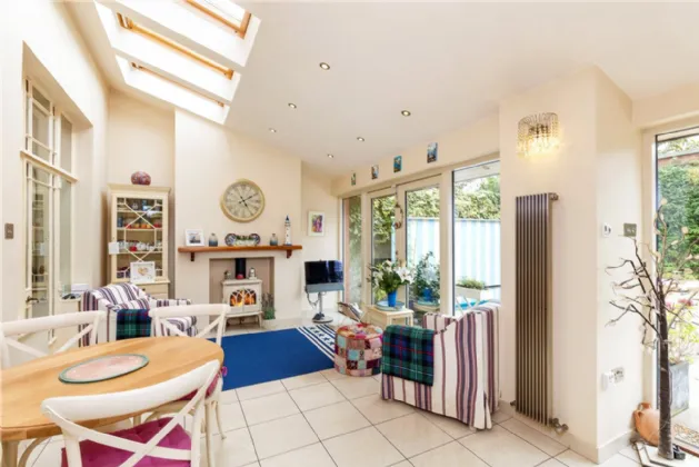 Photo of 74 Howth Road, Clontarf, Dublin 3, D03 AH98