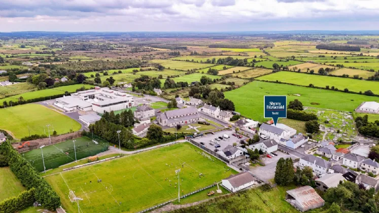 Photo of Londis, Church Street, Glenamaddy, Co. Galway, F45 CD85