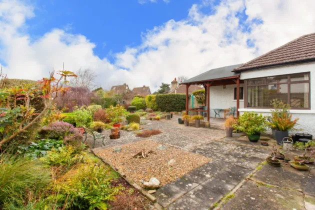 Photo of 5 Woodlawn Park, Churchtown, Dublin 14, D14 NX77