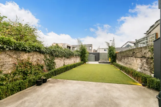 Photo of 8 Mount Eden Road, Donnybrook, Dublin 4, D04 X7P1