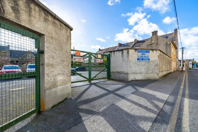 Photo of Moroney's Footwear, 49-50 O' Connell Street, Clonmel, Co. Tipperary, E91 V522